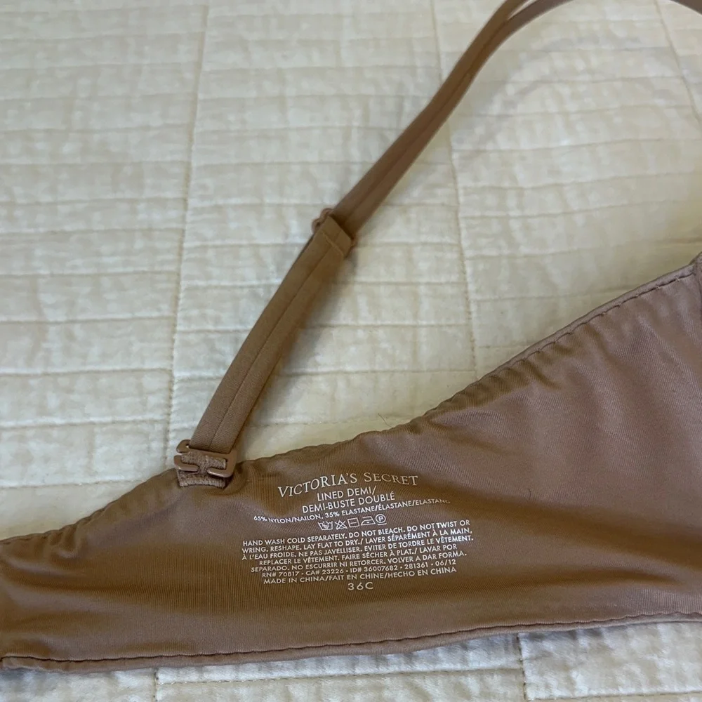 Victoria’s Secret 36C Lined Demi Light Lift Nude Adjustable Strap - Picture 4 of 4